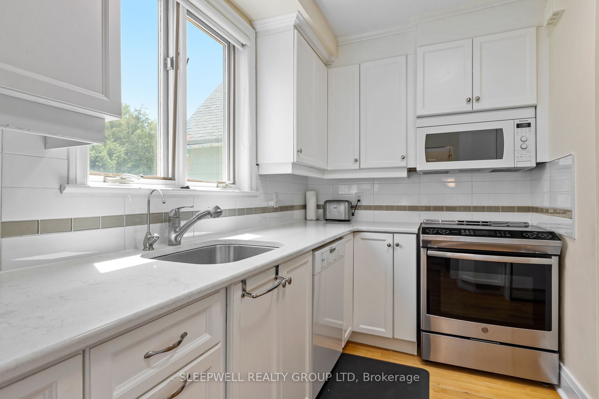 Additional image 6 of 30 Belgrave Road, Ottawa, ON, K1S 0M1
