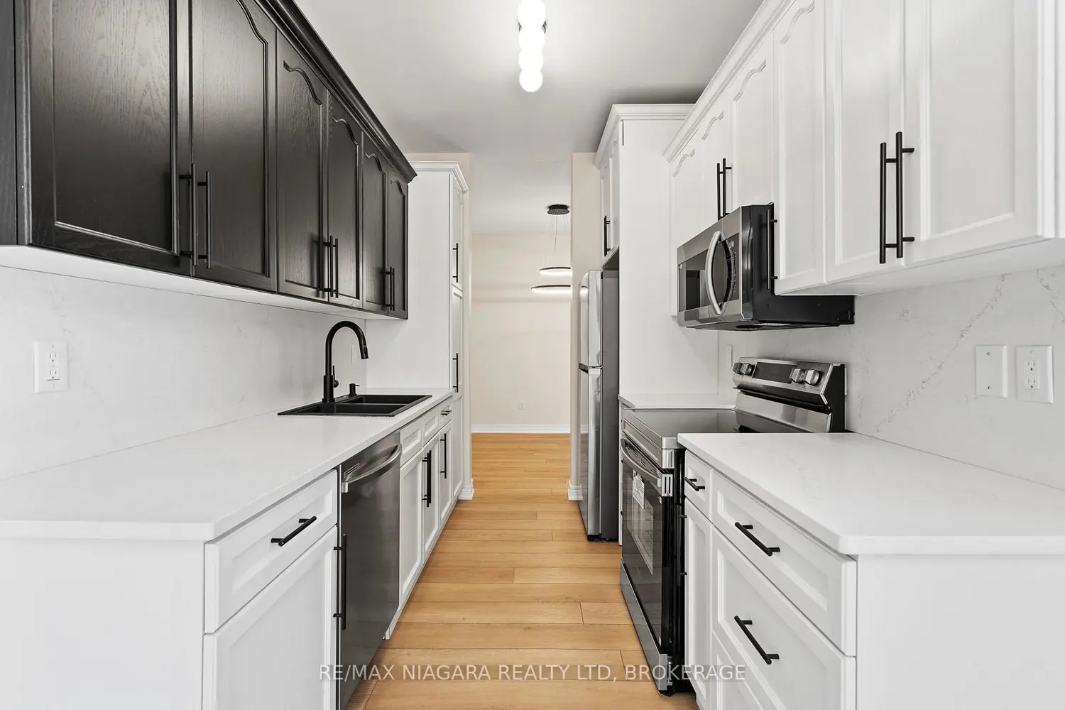 Additional image 7 of 5200 Dorchester Road 3
