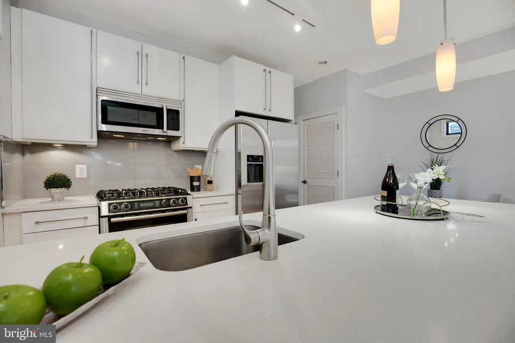 Additional image 17 of 2106 10th Street NW Unit 1, Washington, DC 20001