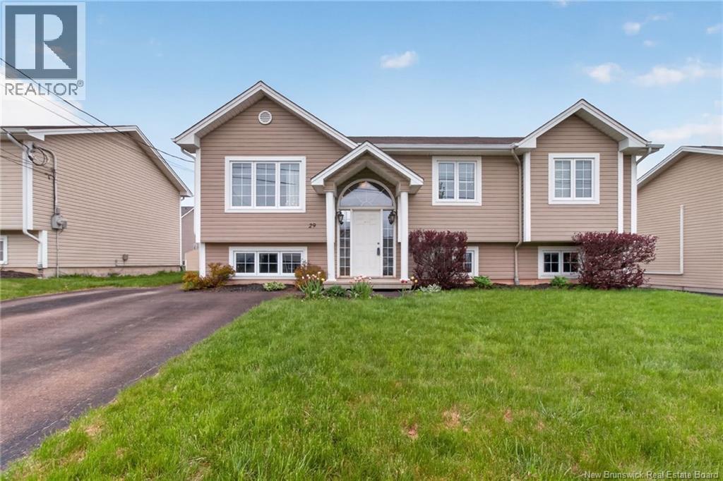 29 Falcon Drive, Moncton, NB, E1G0H8