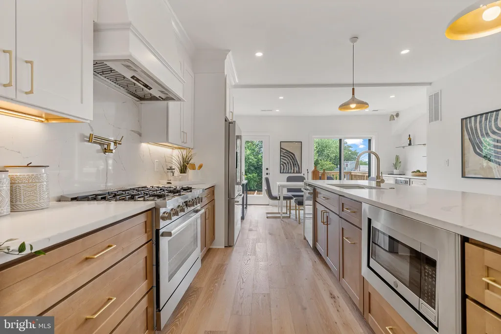 Additional image 7 of 4308 4th Street NW, Washington, DC 20011
