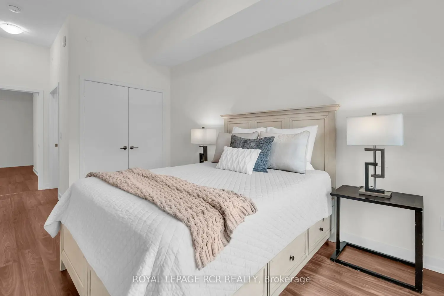 Additional image 7 of 555 William Graham Drive 413