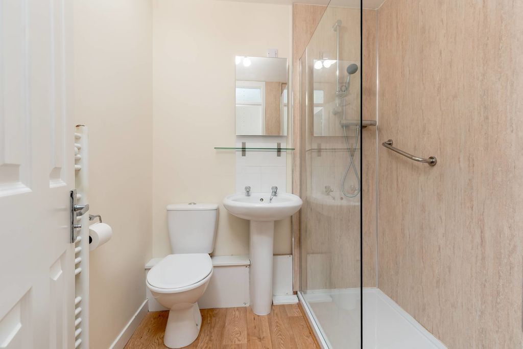 Additional image 8 of 1 bed flat for sale12 Dovecot Lade, Peebles EH45