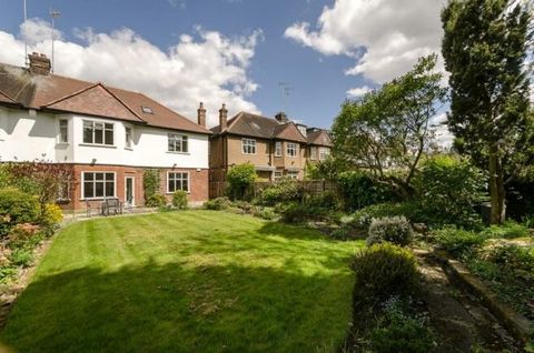 Bancroft Avenue, London N2