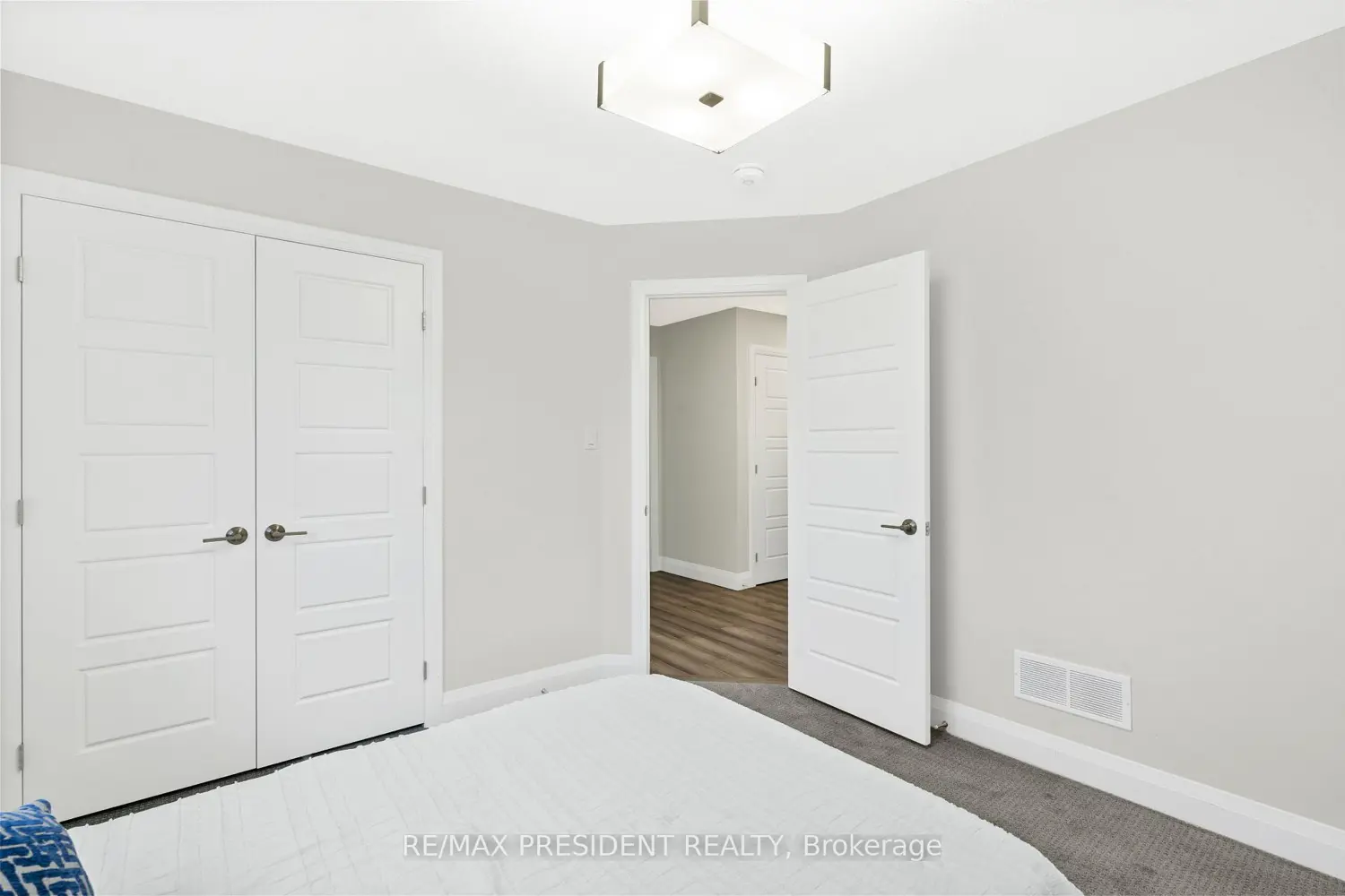 Additional image 17 of 191 Foxborough Place