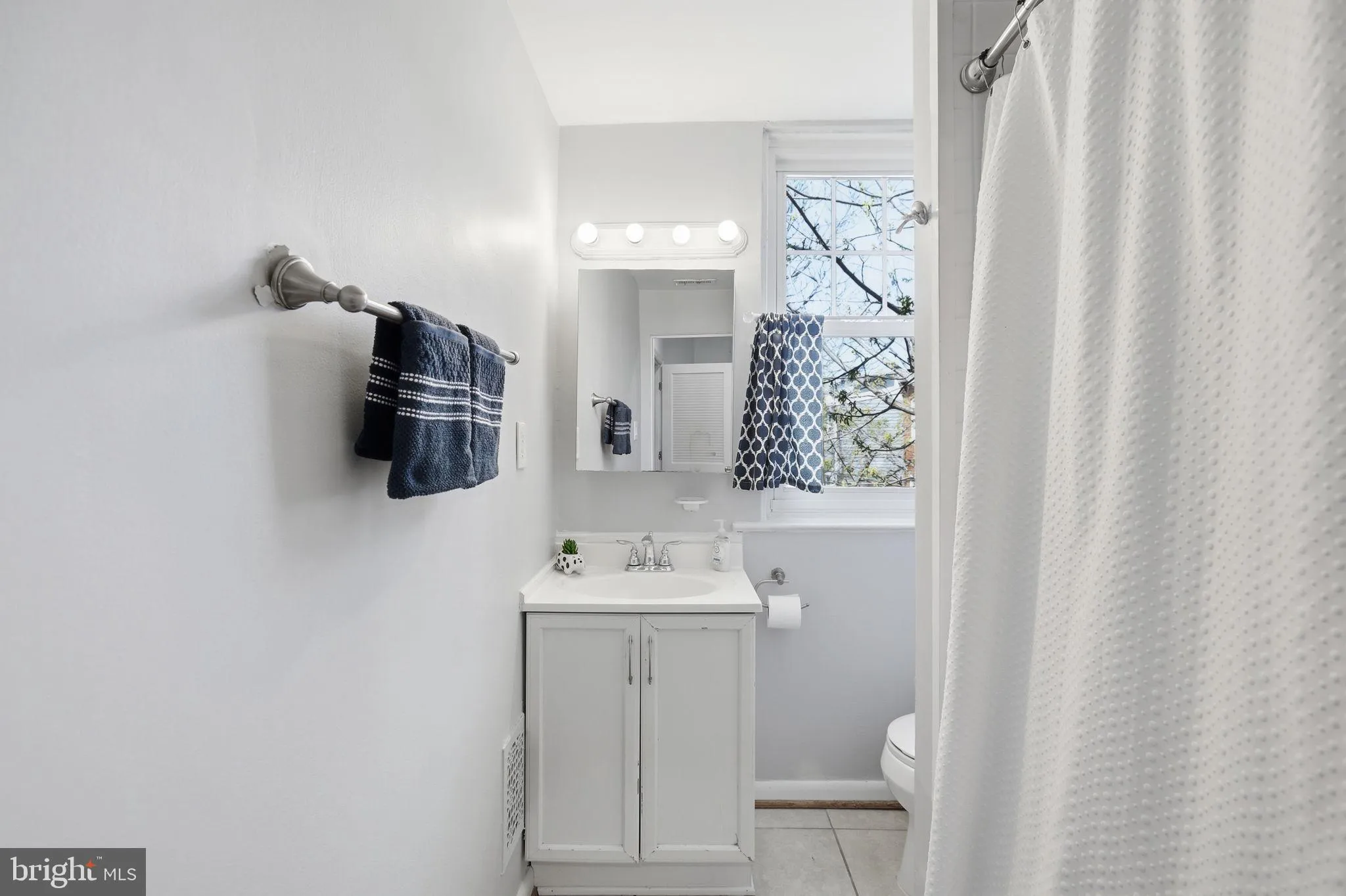 Additional image 66 of 1020 10th Street NE, Washington, DC 20002