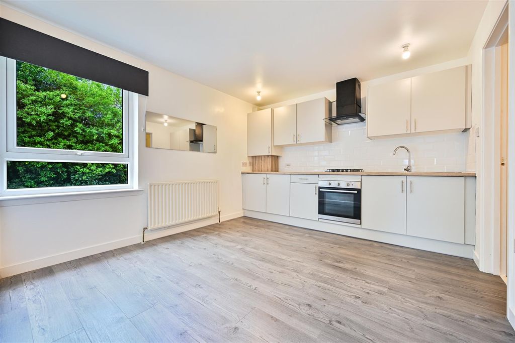 Additional image 6 of 3 bed flat for saleClydesdale Court, Motherwell ML1