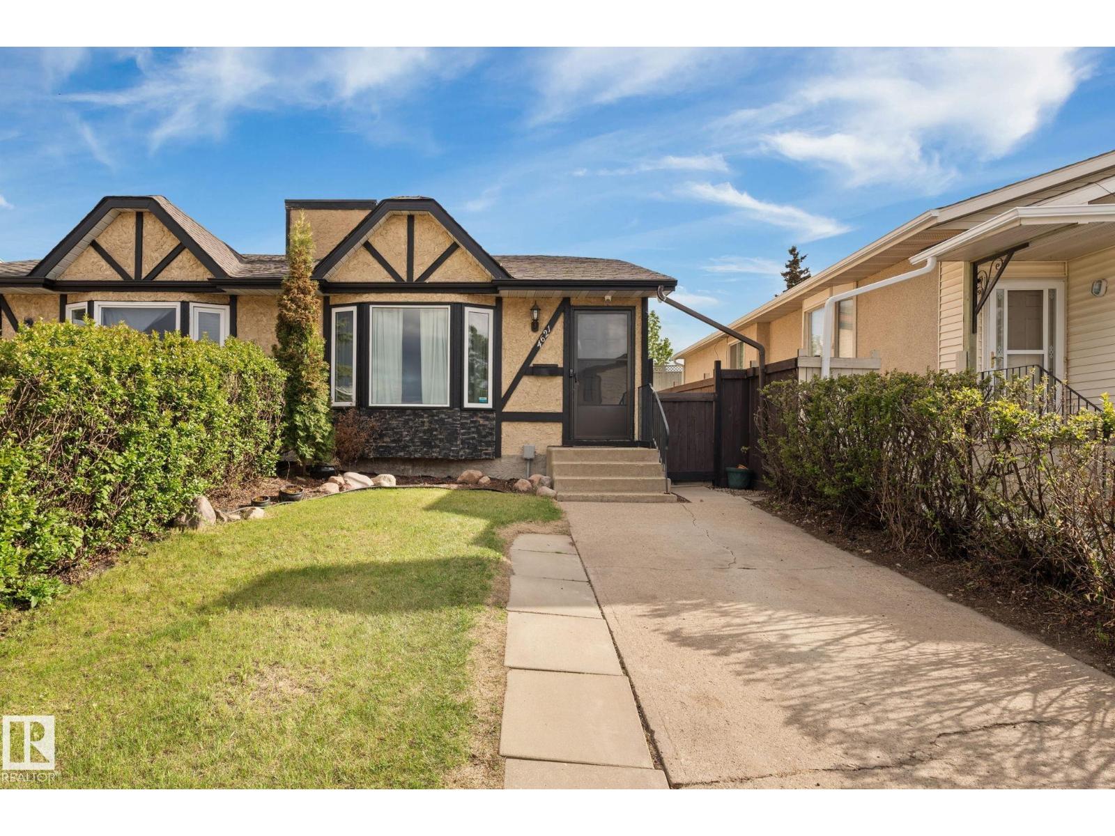 4621 126 Avenue NW, Edmonton, AB, T5A4L1