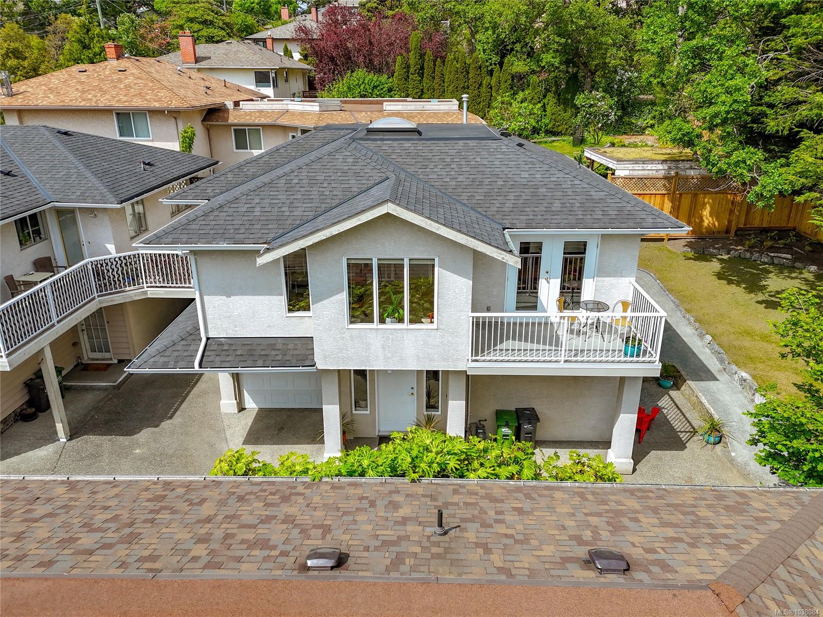 Additional image 2 of 2651 Capital Heights, Victoria, BC, V8T 3M1