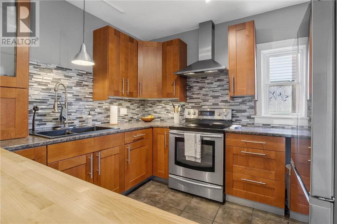 Additional image 4 of 401 Wembley Drive, Sudbury, ON, P3E1P1