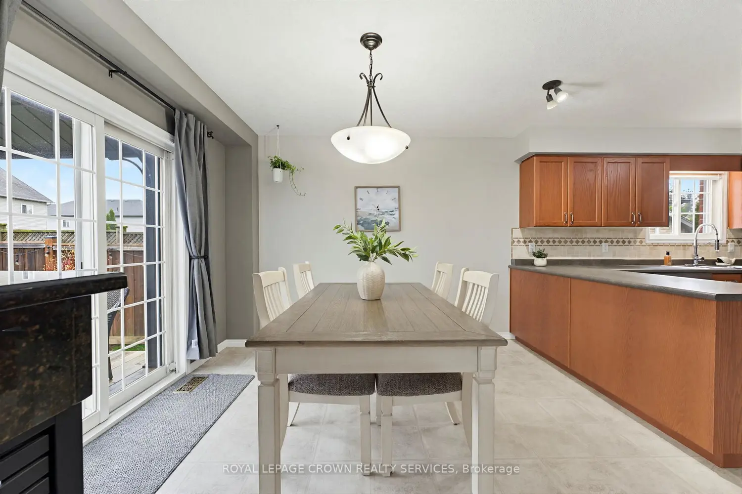 Additional image 5 of 740 Reid Crescent