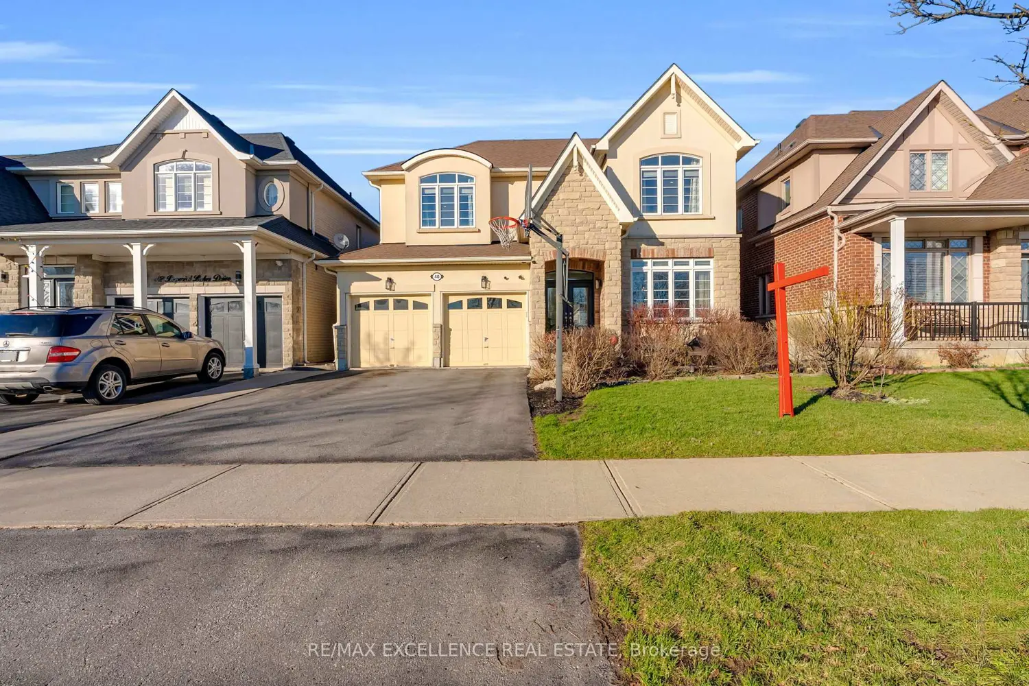 40 Imperial Lakes Drive
