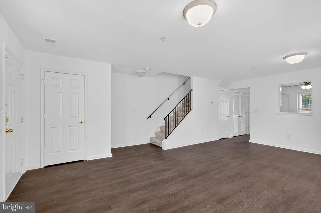 Additional image 8 of 227 54th Street NE, Washington, DC 20019