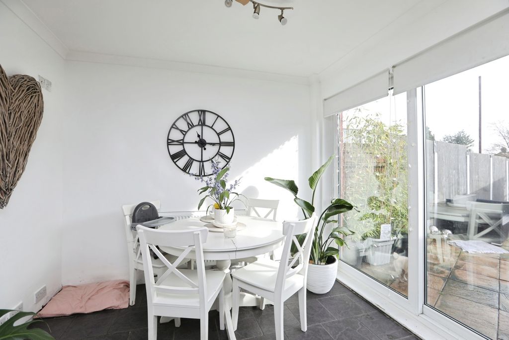 Additional image 20 of 3 bed semi-detached house for saleManor Grove, Sittingbourne, Kent ME10