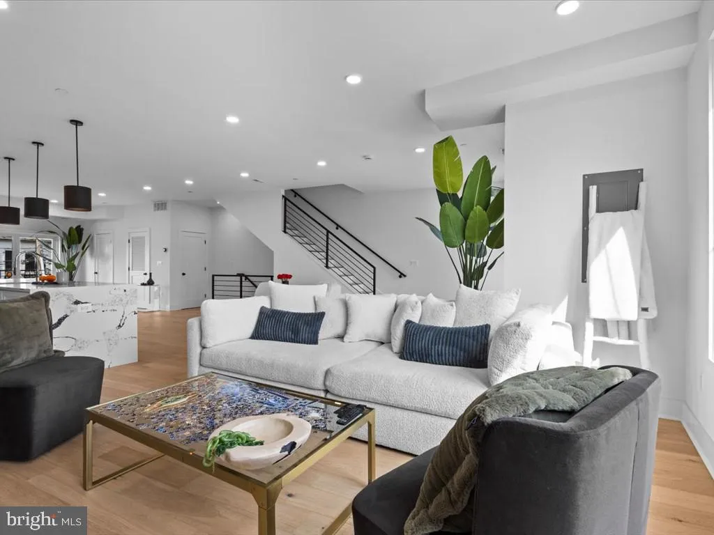 Additional image 11 of 1253 Holbrook Terrace NE Unit B, Washington, DC 20002