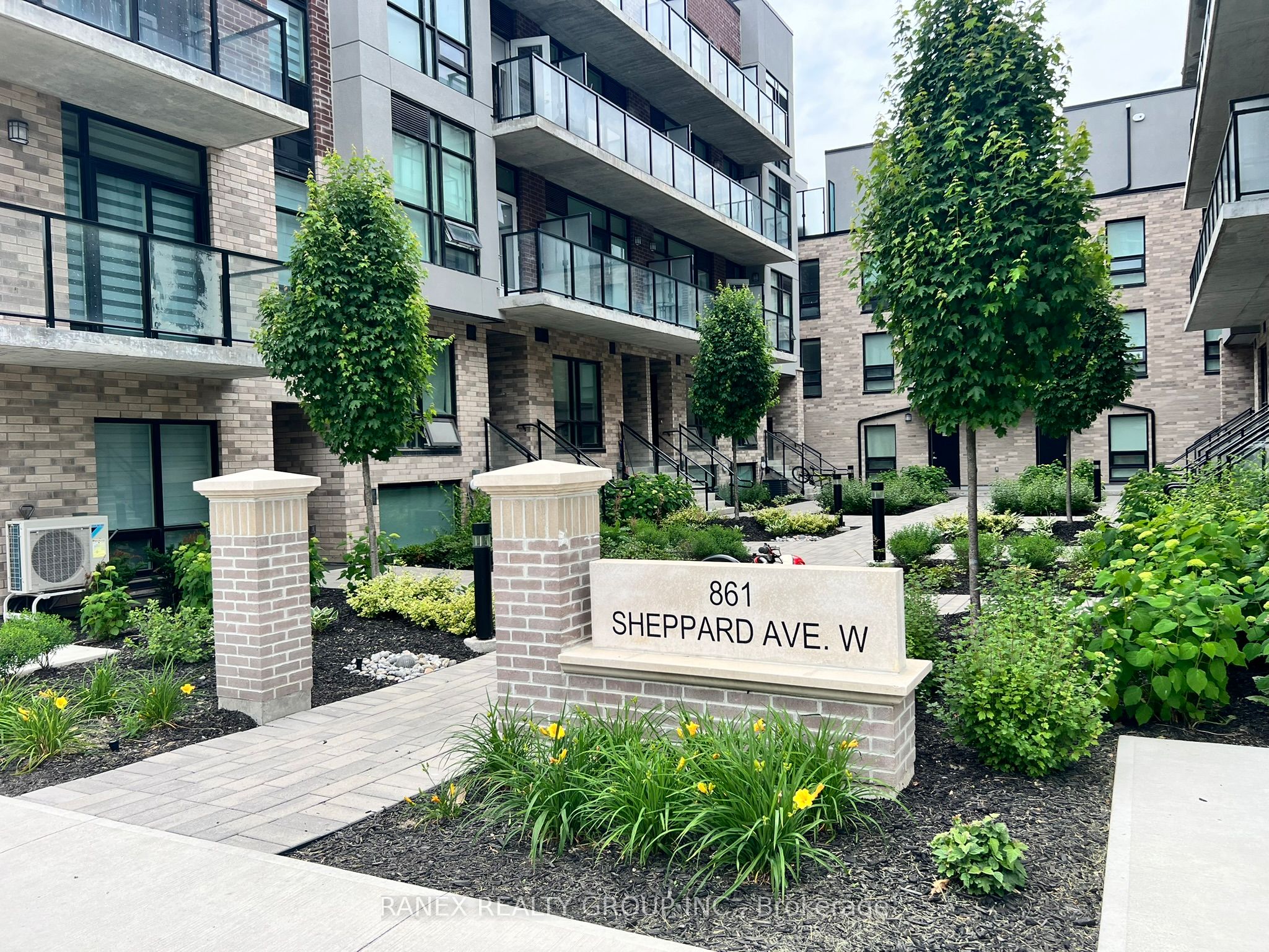 Additional image 3 of 32-861 Sheppard Avenue W, Toronto, ON, M3H 0E9