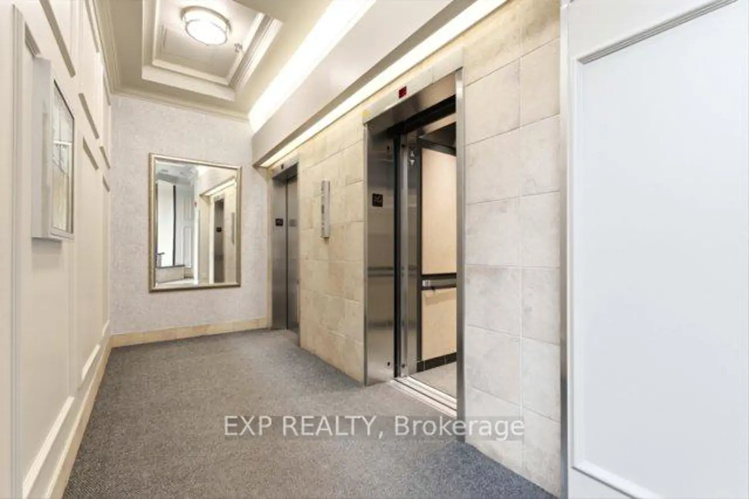60 St Patrick Street 435 photo 5