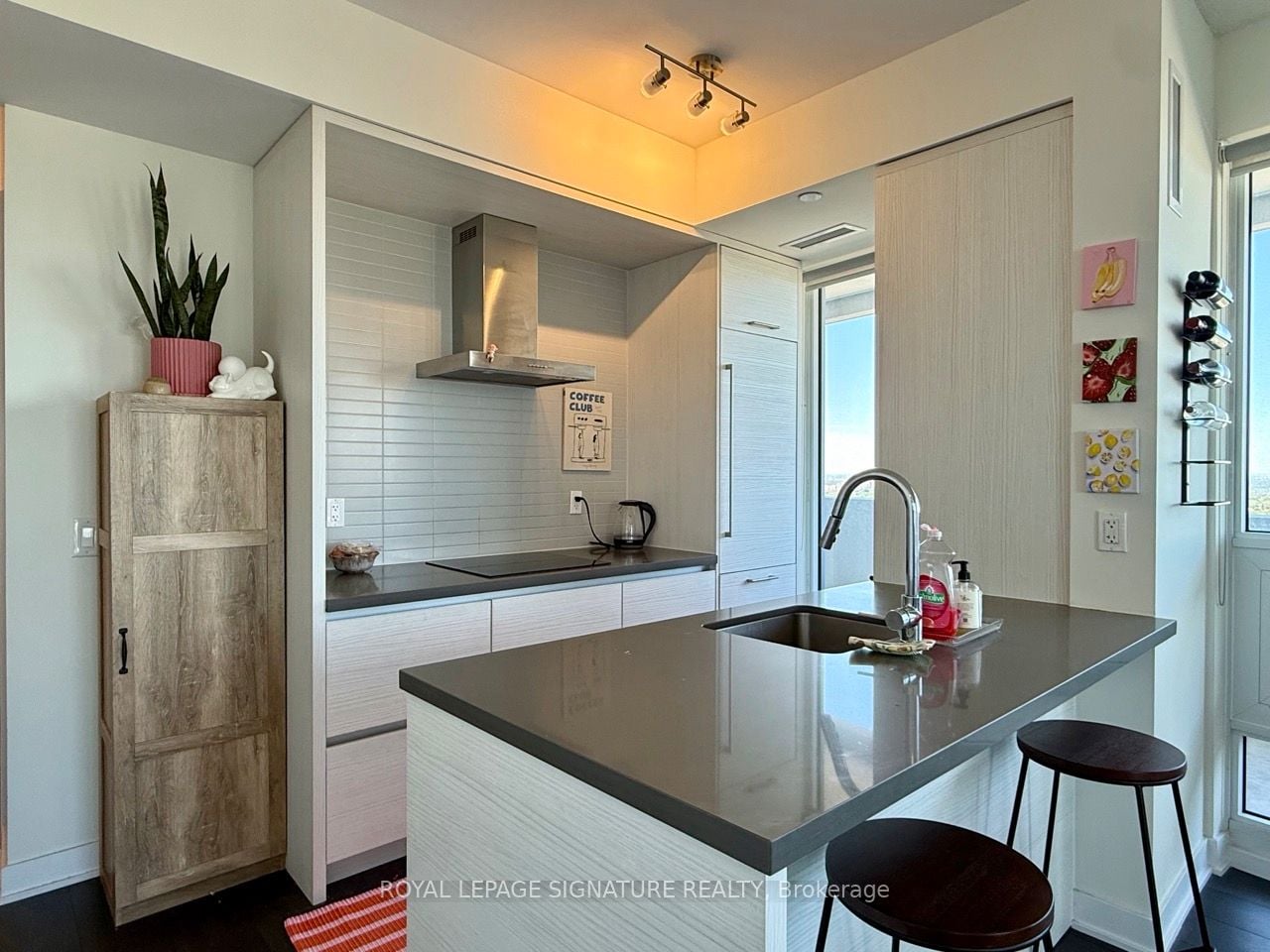Additional image 3 of 3909-2221 Yonge Street, Toronto, ON, M4S 0B8