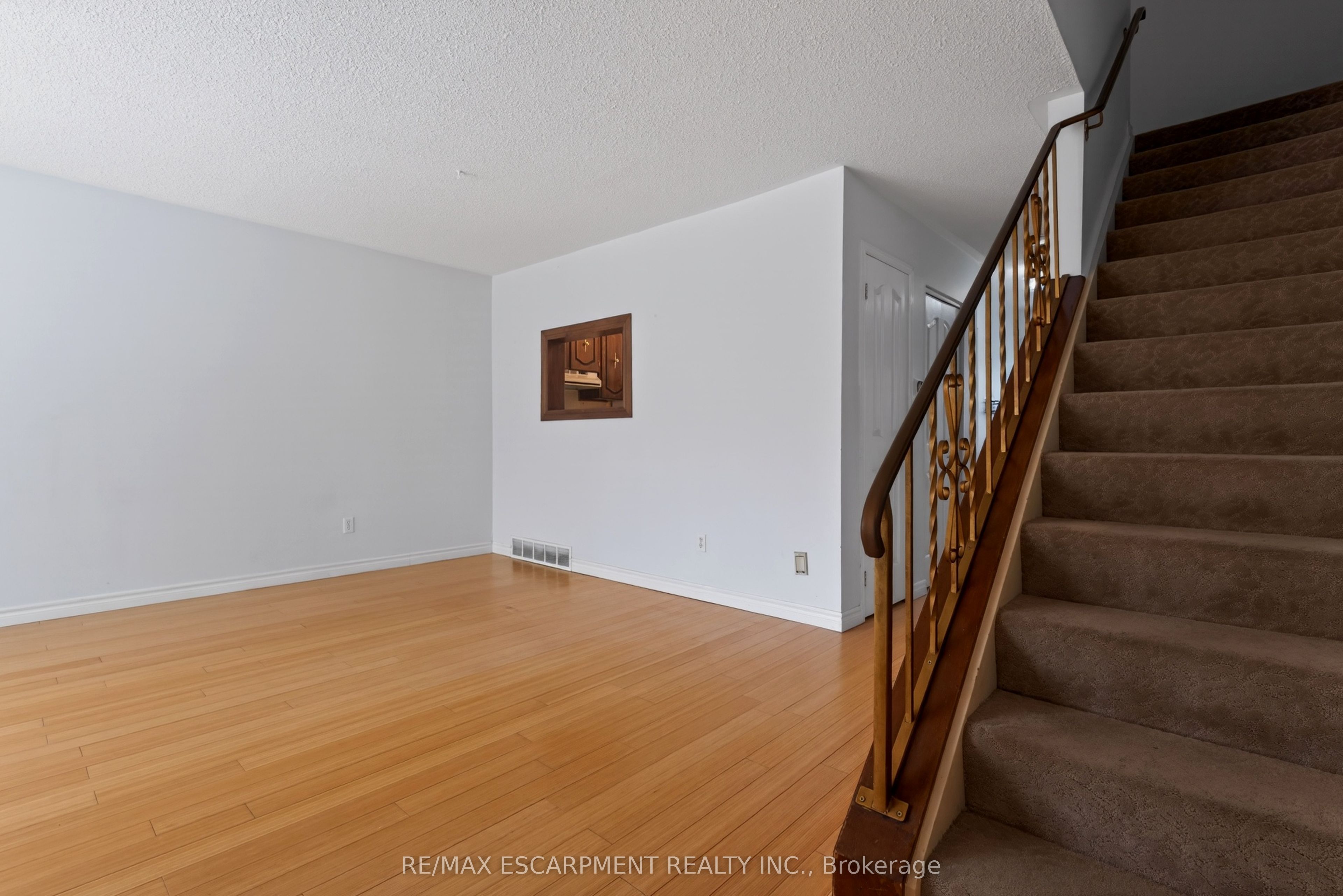 Additional image 5 of 31-2700 Barton Street E, Hamilton, ON, L8E 2J7