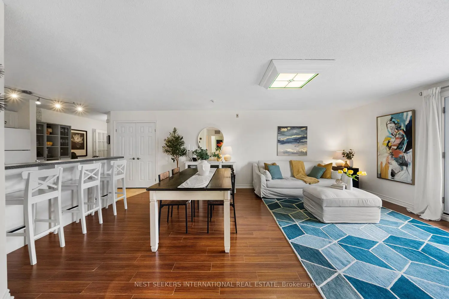 Additional image 5 of 2020 Cleaver Avenue 301