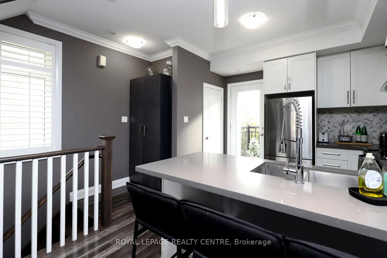 Additional image 7 of 3077 Cawthra Road 10