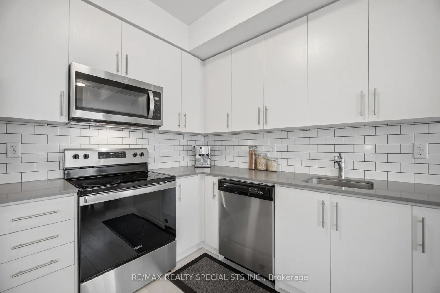 Additional image 5 of 3405 Ridgeway Drive 21