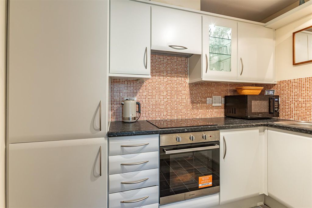 Additional image 9 of 2 bed flat for sale6/8 Weavers Linn, Tweedbank, Galashiels TD1