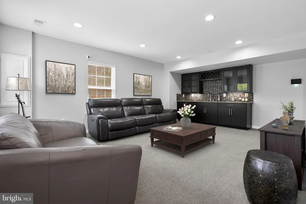Additional image 6 of 2526 Baldwin Crescent NE, Washington, DC 20018