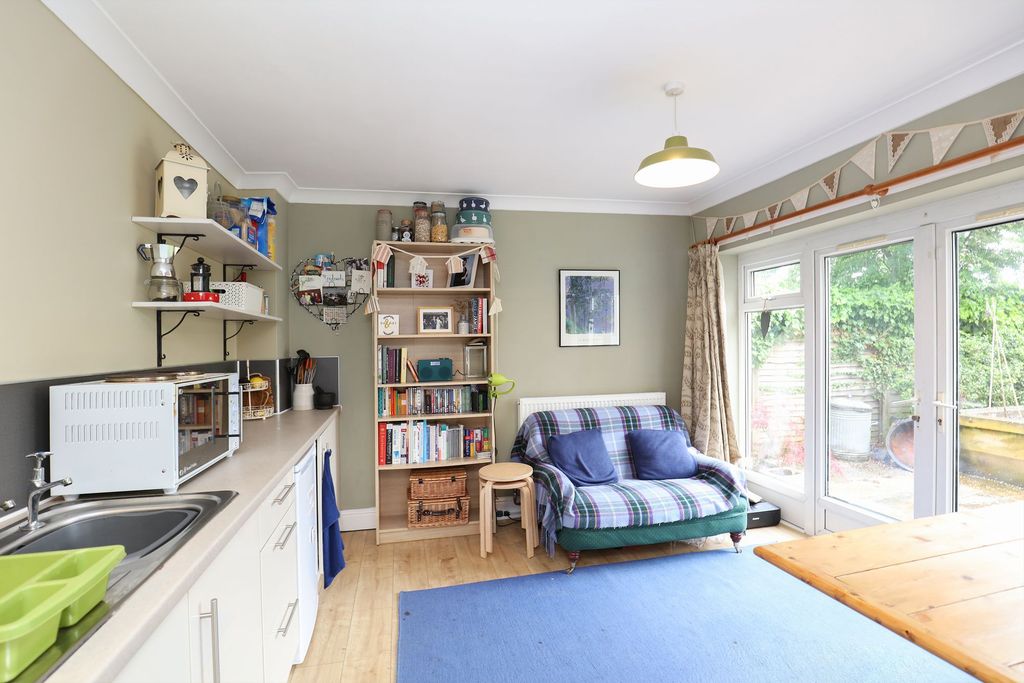 Additional image 13 of 9 bed detached house for saleTaptonville Crescent, Broomhill, Sheffield S10