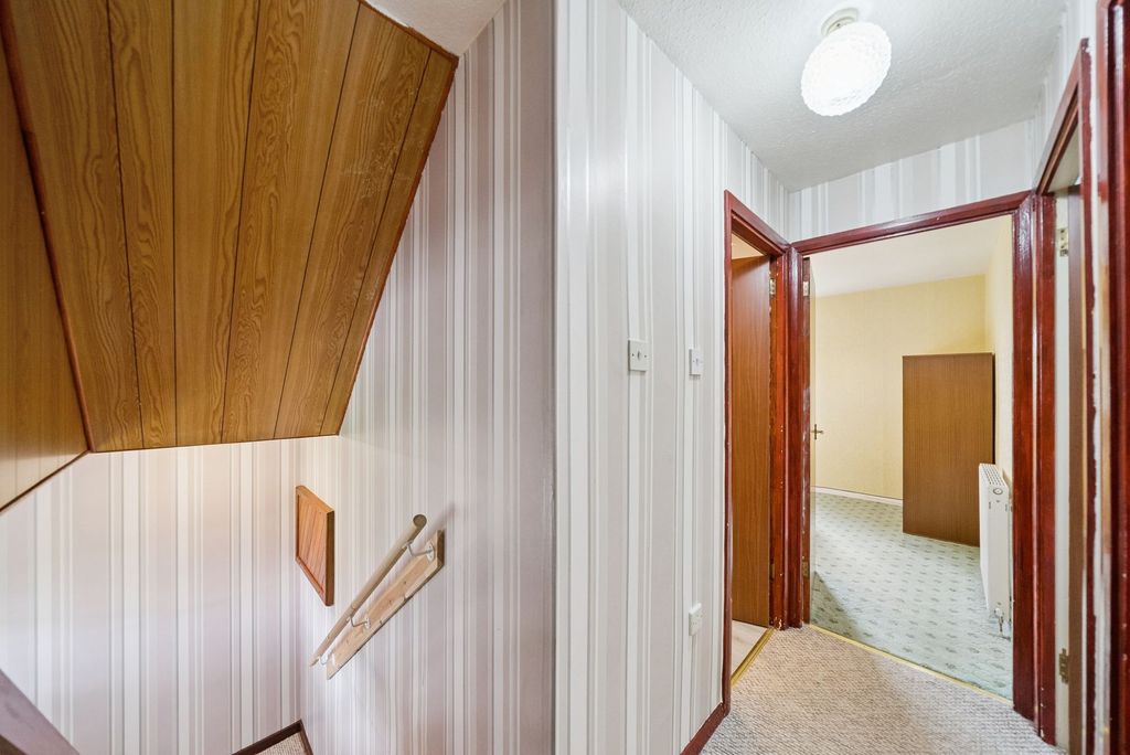 Additional image 12 of 3 bed semi-detached house for sale35 Craigrownie Gardens, Kilcreggan G84