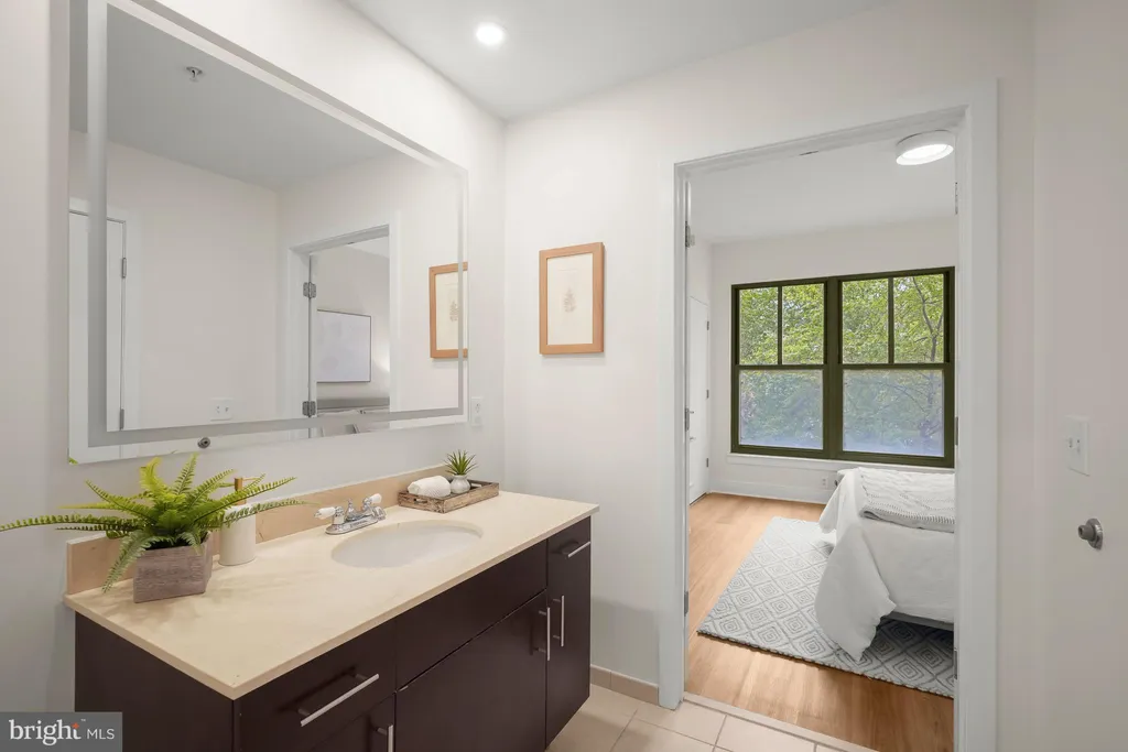Additional image 13 of 910 M Street NW Unit 304, Washington, DC 20001