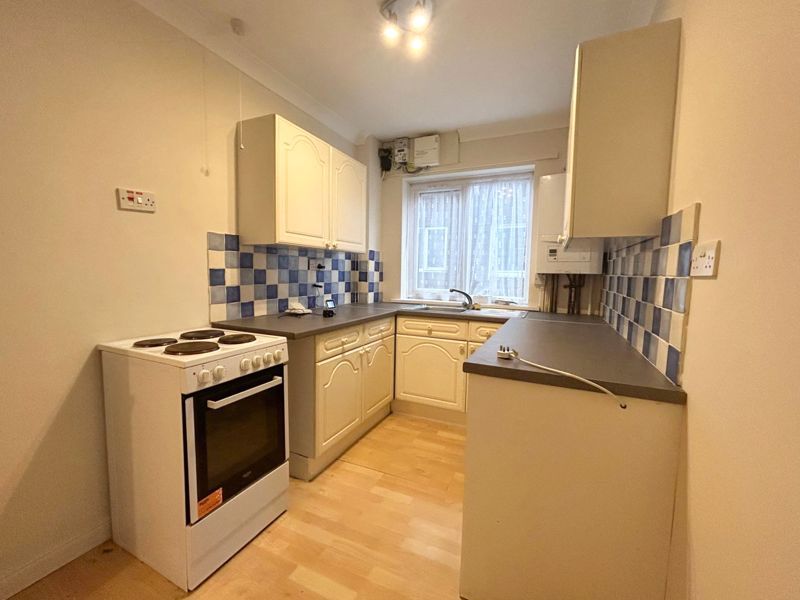 Additional image 3 of 1 bed flat for saleWarwick Road, Scunthorpe DN16