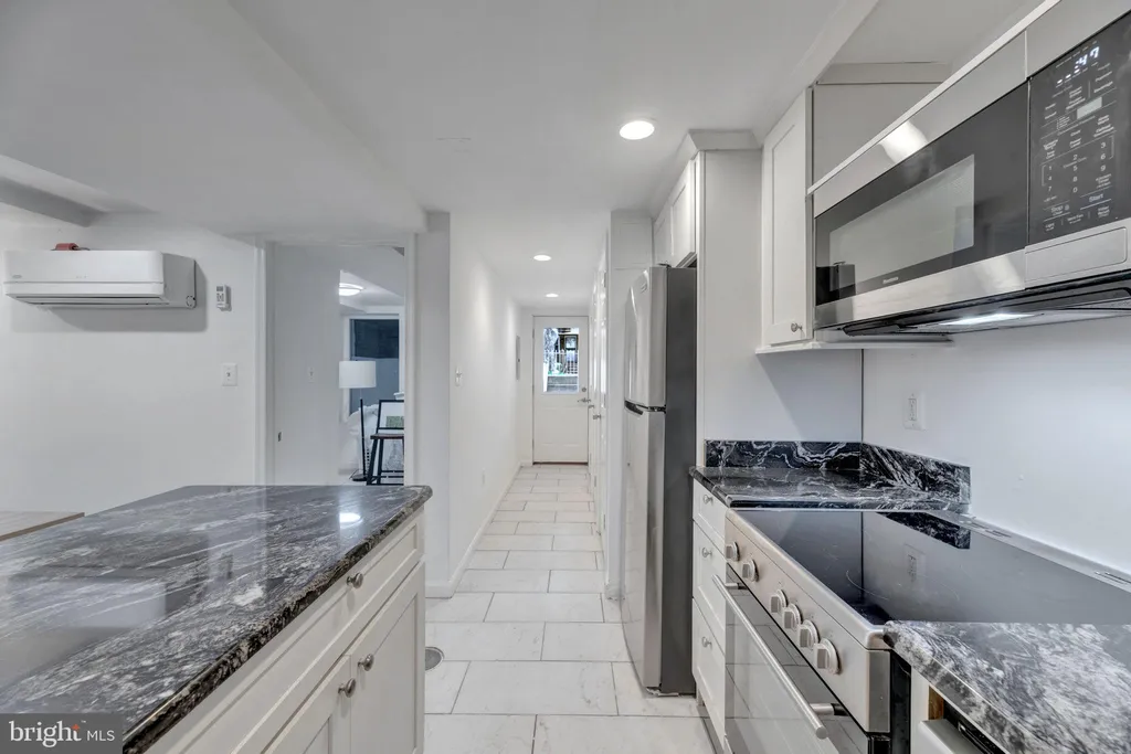 Additional image 41 of 424 19th Street NE, Washington, DC 20002