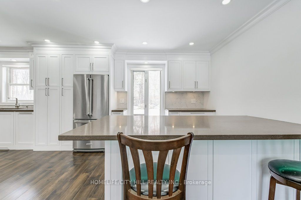 Additional image 4 of 867 Melton Drive, Mississauga, ON, L4Y 1K9