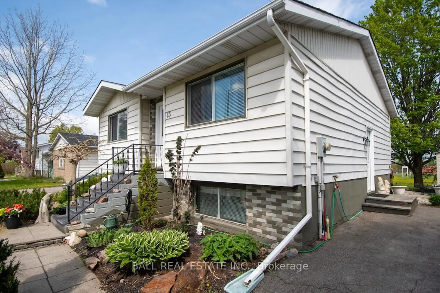 13 Coyle Crescent
