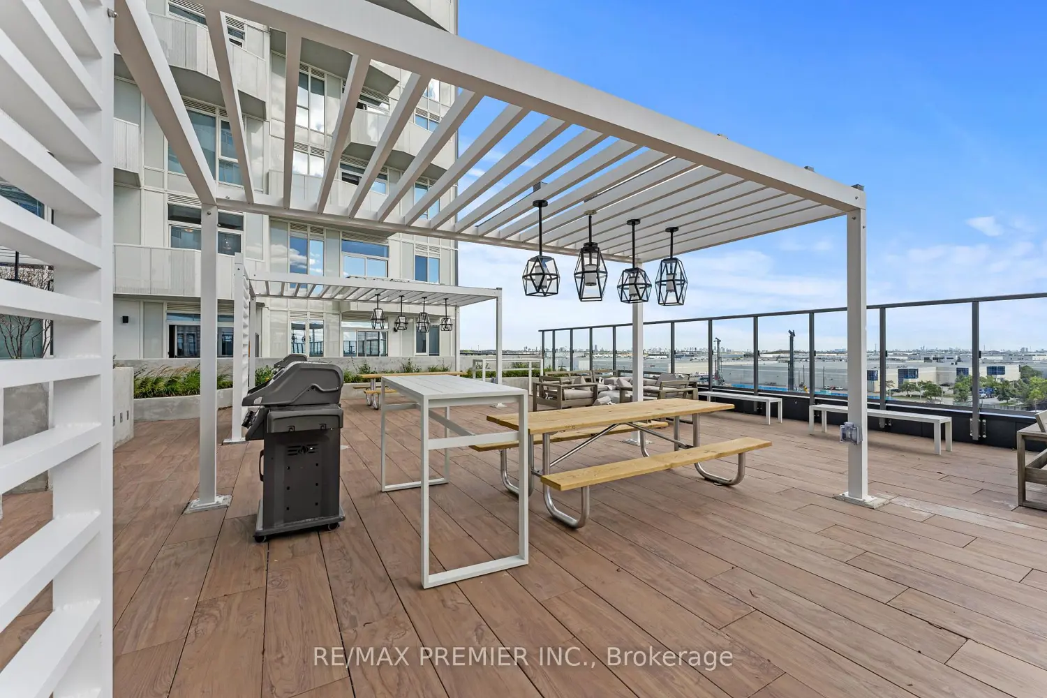 Additional image 11 of 10 Abeja Street 1512