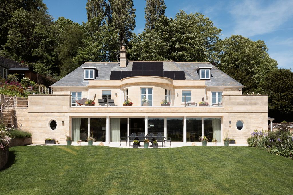 5 bed detached house for saleSion Hill, Bath, Somerset BA1