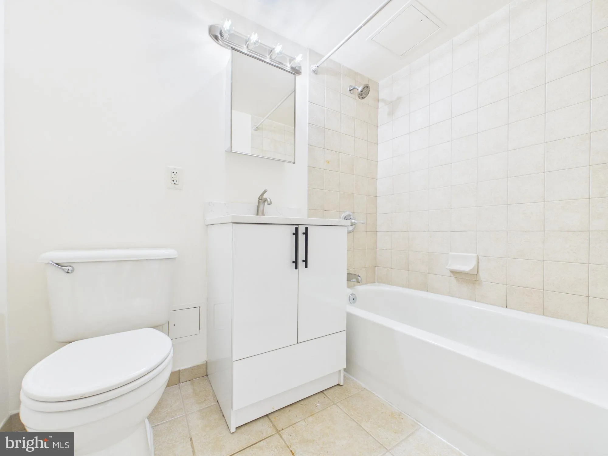 Additional image 77 of 800 4th Street SW Unit N701, Washington, DC 20024