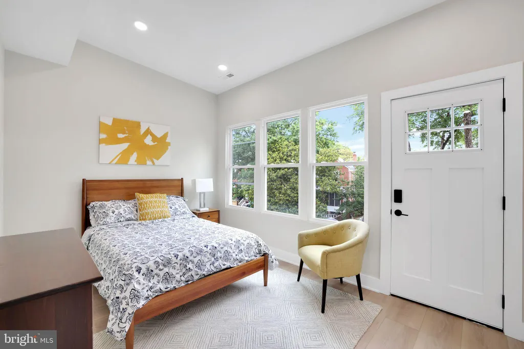 Additional image 21 of 4019 9th Street NE Unit 2, Washington, DC 20017