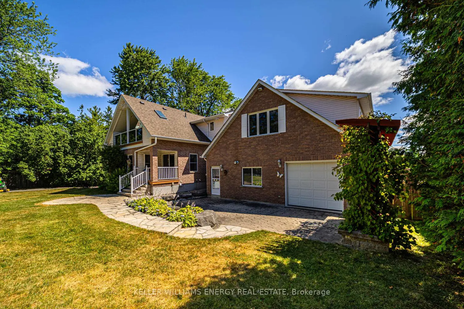 2346 Prestonvale Road photo 2