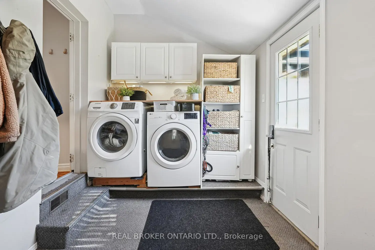 Additional image 7 of 2055 Embleton Road