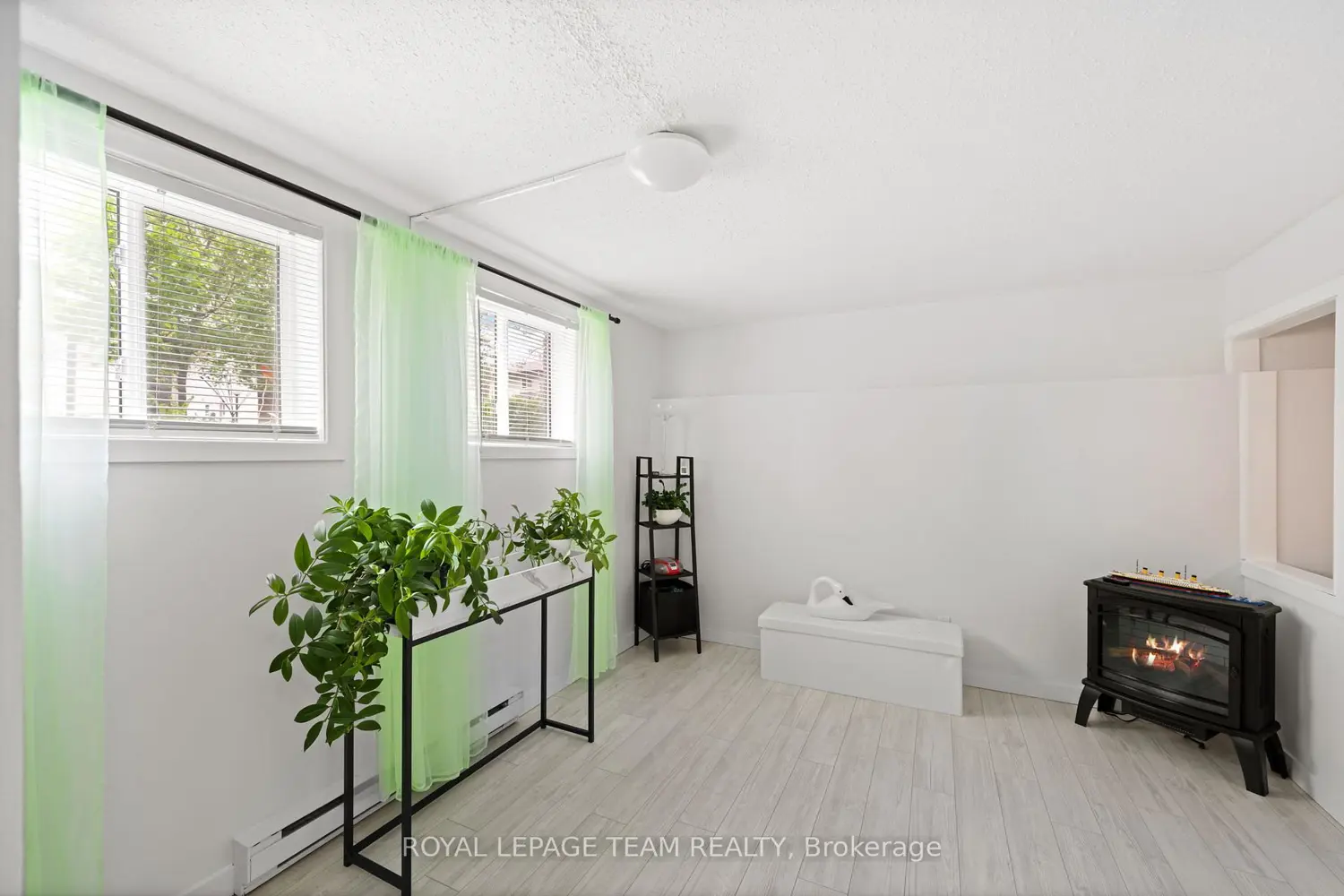 Additional image 15 of 41C Forester Crescent