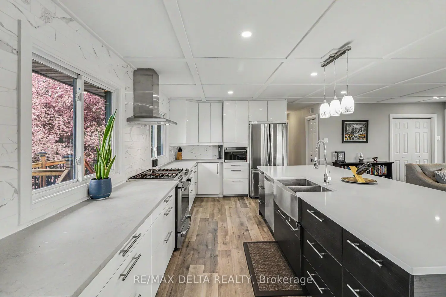 1363 Gerald Street photo 5