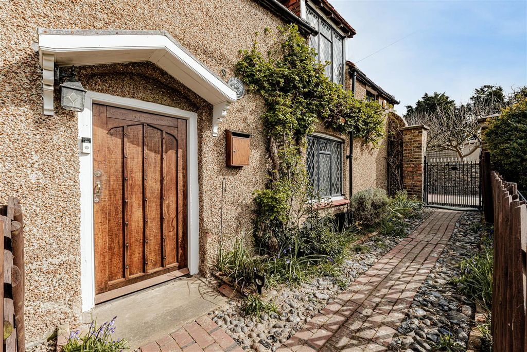 Additional image 3 of 4 bed semi-detached house for saleTothill Street, Minster, Ramsgate CT12