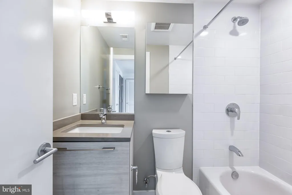 Additional image 4 of 816 Potomac Avenue SE Unit 401, Washington, DC 20003