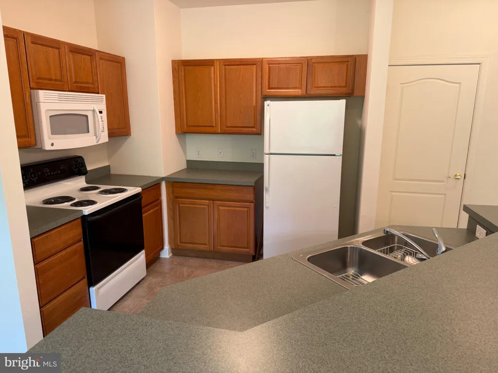 Additional image 19 of 1000 Fountainview Circle Unit 1301, Newark, DE 19713