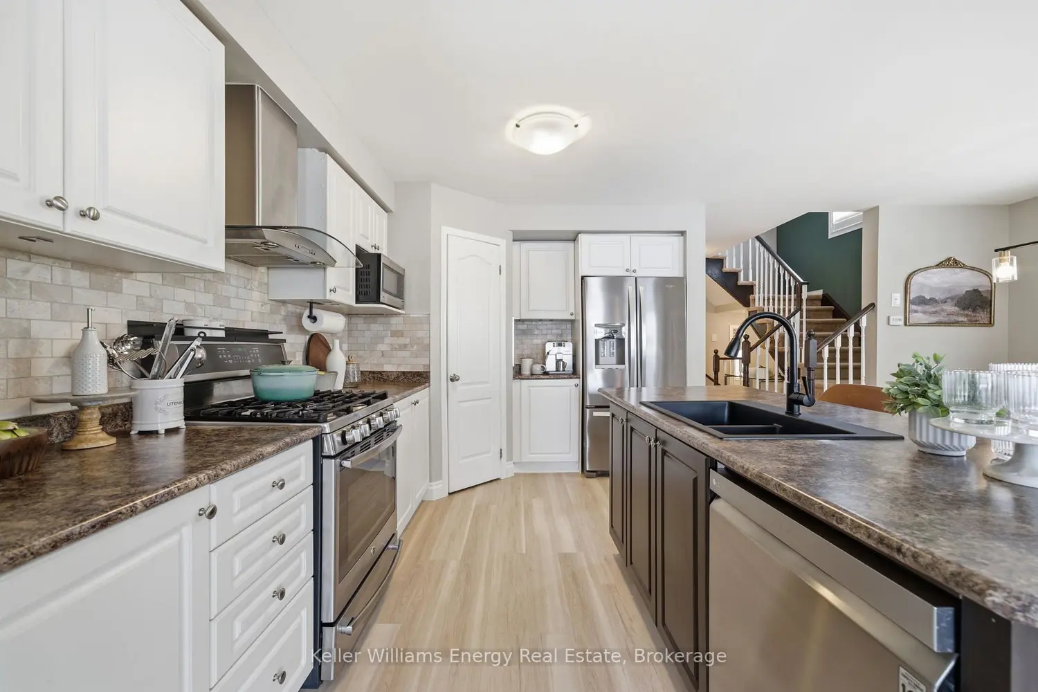 Additional image 4 of 1640 Grandview Street 15