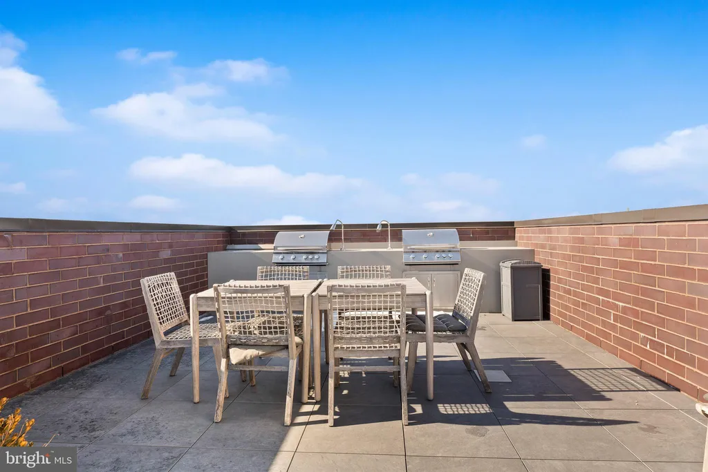 Additional image 10 of 37 L Street SE Unit 908, Washington, DC 20003