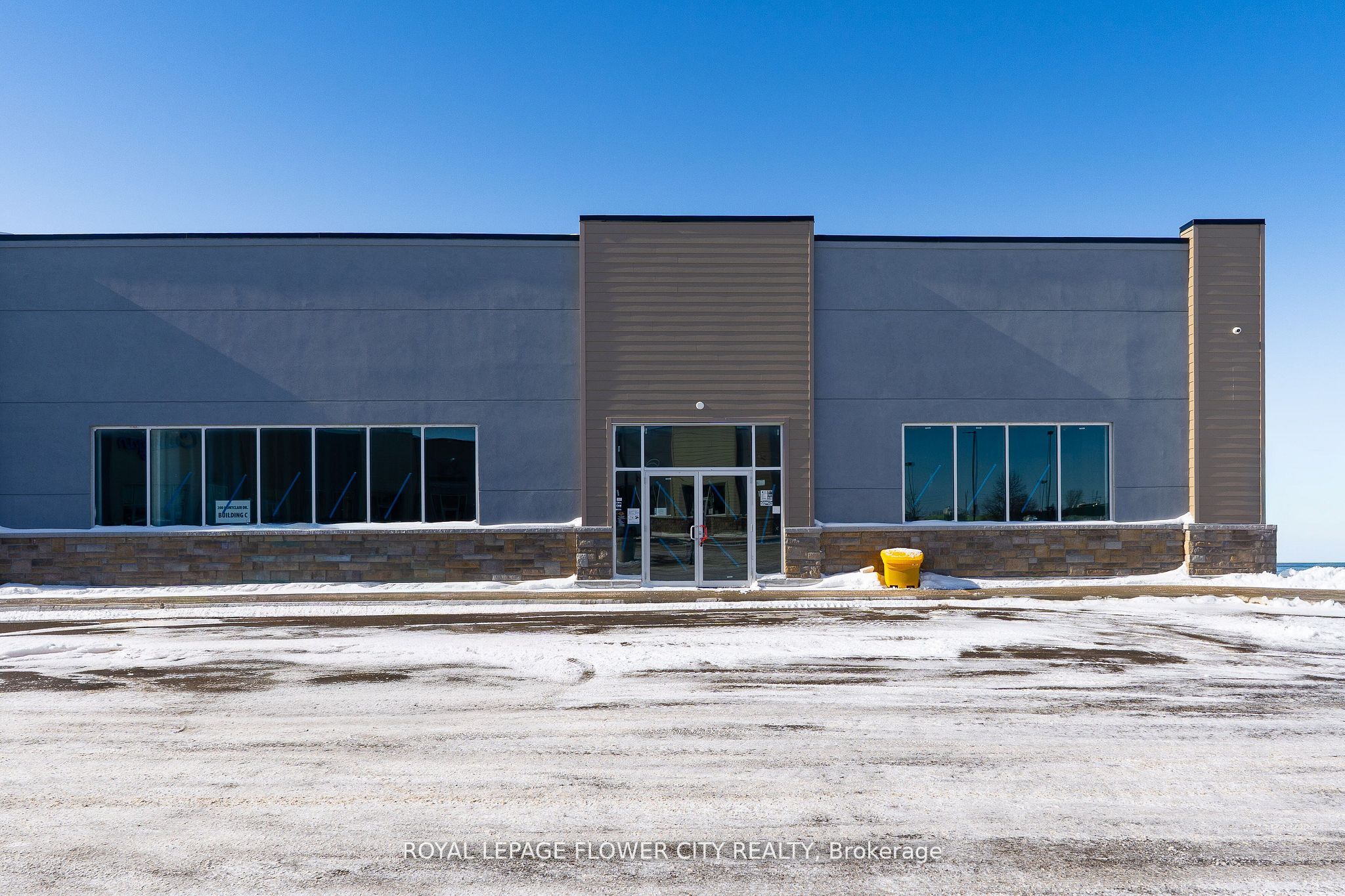Additional image 2 of 14-200 Montclair Drive, Woodstock, ON, N4S 9A2