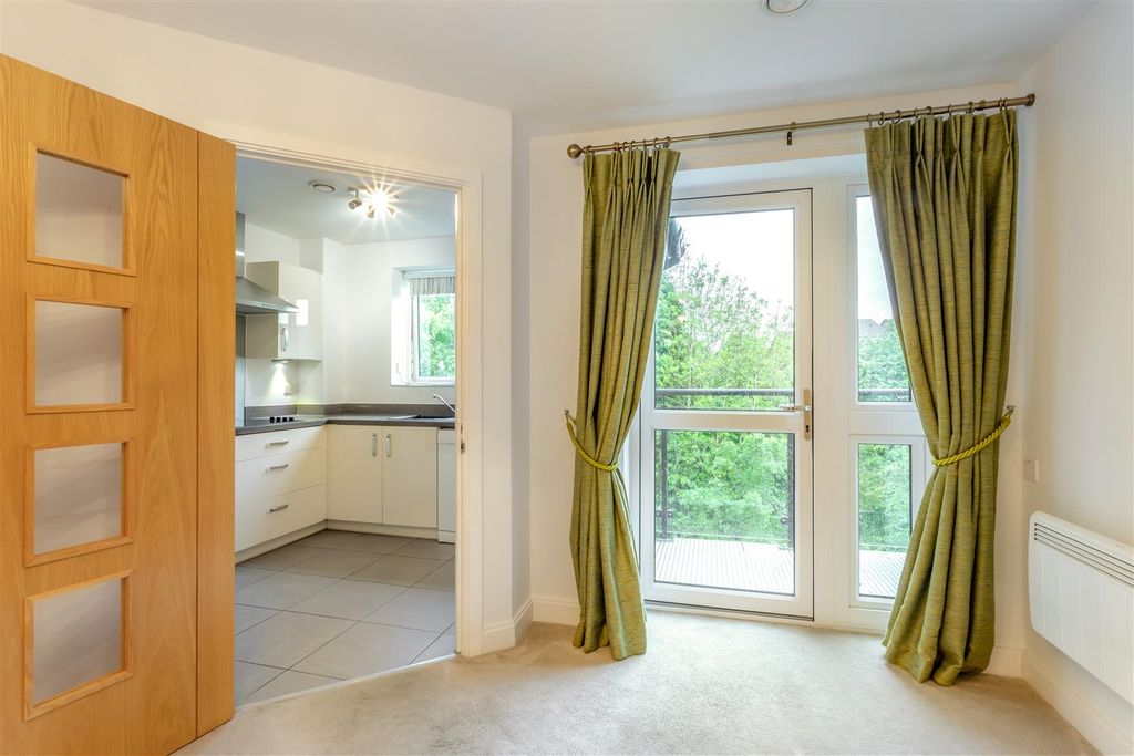 Additional image 4 of 2 bed flat for saleSaxon Gardens, Penn Street, Oakham, Rutland LE15